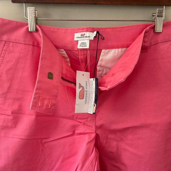 Vineyard Vines women’s shorts, size 14 - Picture 3 of 3